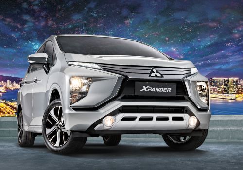 Xpander-GLS-Passengers-Side-Front-Shot.jpg